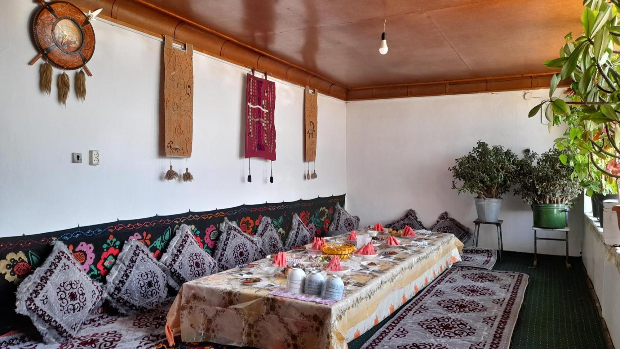 Tilek Guest House Sary-Mogul Dış mekan fotoğraf