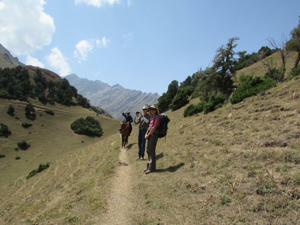 Tilek Guest House Sary-Mogul Dış mekan fotoğraf